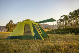 Палатка KYODA U039 размер 54+135+114+54 х225х160 см, 4 места, вес 7 кг.